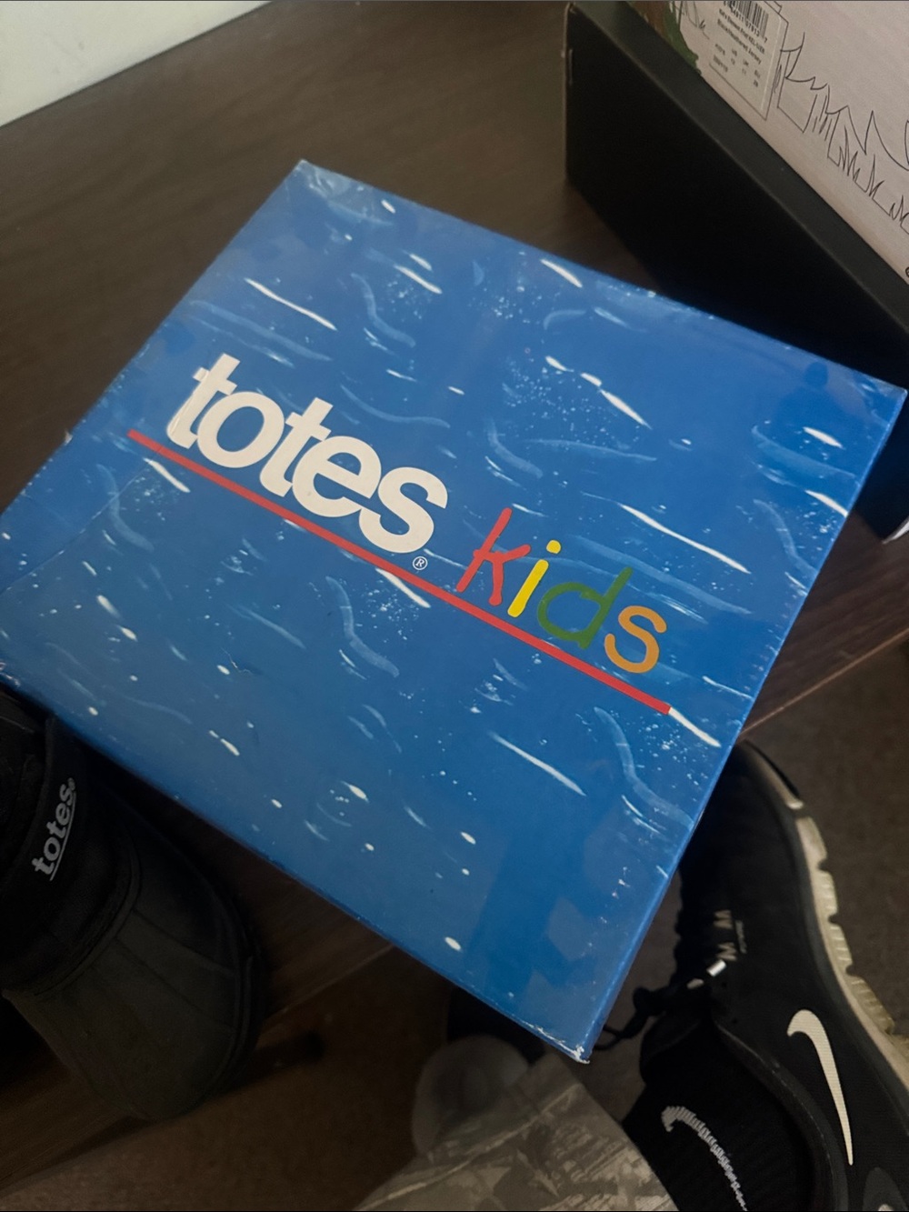 totes Kids Blue Box with Colorful 'kids' Logo